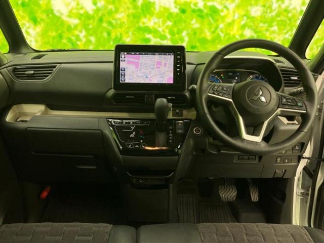 デリカミニ ４ＷＤ　Ｔプレミアム　保証書／純正　９インチ　ＳＤナビ／デジタルルームミラー／イーアシスト（ミツビシ）／両側電動スライドドア／シートヒーター／マルチアラウンドモニター／車線逸脱防止支援システム／シート　ハーフレザー　ターボ（4枚目）