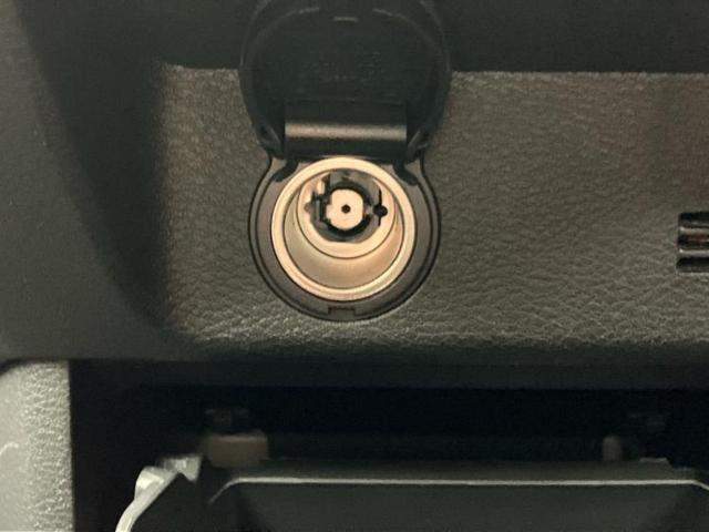 デリカミニ ４ＷＤ　Ｔプレミアム　保証書／純正　９インチ　ＳＤナビ／デジタルルームミラー／イーアシスト（ミツビシ）／両側電動スライドドア／シートヒーター／マルチアラウンドモニター／車線逸脱防止支援システム／シート　ハーフレザー　ターボ（35枚目）