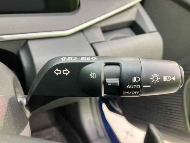 ノート Ｘ　保証書／純正　９インチ　ＳＤナビ／インテリジェントルームミラー／エマージェンシーブレーキ／アラウンドビューモニター／車線逸脱防止支援システム／ヘッドランプ　ＬＥＤ／ＵＳＢジャック　衝突被害軽減システム（14枚目）