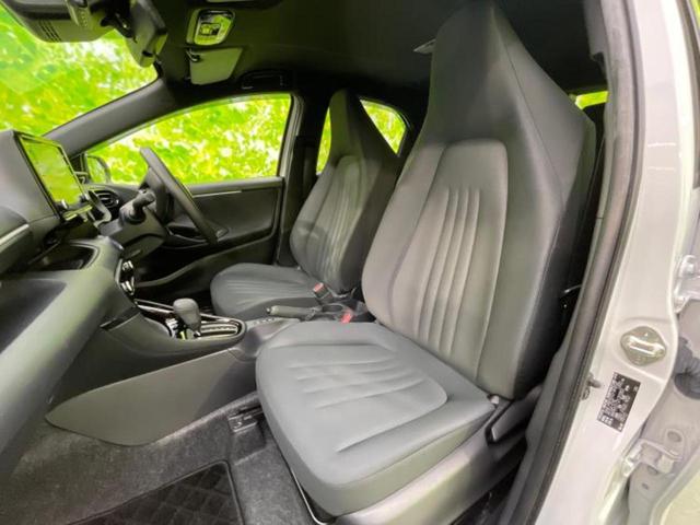 ヤリス ハイブリッドG 新品タイヤ/保証書/ディスプレイオーディオ+ナビ8インチ/トヨタセーフティセンス/パノラミックビューモニター/車線逸脱防止支援システム/ドライブレコーダー 前後/USBジャック 衝突被害軽減システム(7枚目)