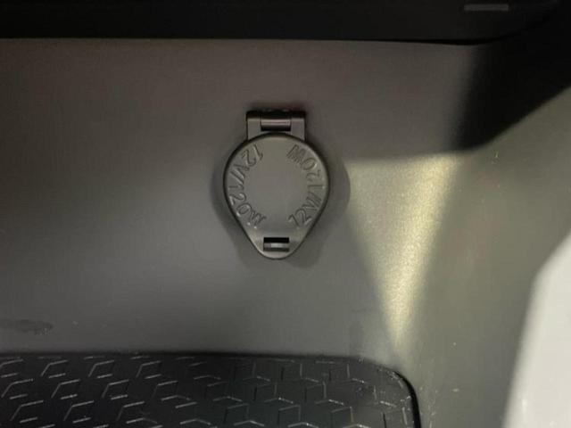 ヤリス ハイブリッドG 新品タイヤ/保証書/ディスプレイオーディオ+ナビ8インチ/トヨタセーフティセンス/パノラミックビューモニター/車線逸脱防止支援システム/ドライブレコーダー 前後/USBジャック 衝突被害軽減システム(18枚目)