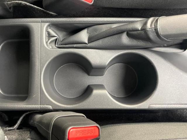 ヤリス ハイブリッドG 新品タイヤ/保証書/ディスプレイオーディオ+ナビ8インチ/トヨタセーフティセンス/パノラミックビューモニター/車線逸脱防止支援システム/ドライブレコーダー 前後/USBジャック 衝突被害軽減システム(30枚目)