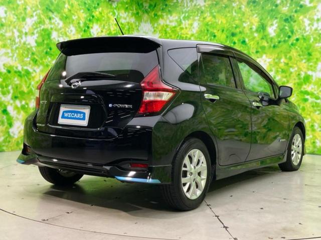 ノート ｅパワーメダリスト　純正　ＳＤナビ／エマージェンシーブレーキ／車線逸脱防止支援システム／シート　ハーフレザー／ヘッドランプ　ＬＥＤ／Ｂｌｕｅｔｏｏｔｈ接続／ＥＴＣ／バックモニター／フルセグＴＶ／ＤＶＤ／禁煙車　ＤＶＤ再生（3枚目）