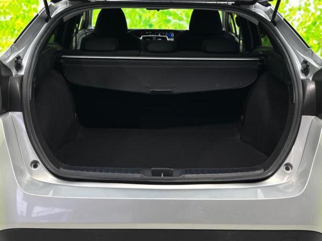 プリウス S 新品タイヤ/保証書/純正 SDナビ/トヨタセーフティセンス/ヘッドランプ LED/Bluetooth接続/ETC/EBD付ABS/横滑り防止装置/アイドリングストップ/フルセグTV/DVD DVD再生(8枚目)