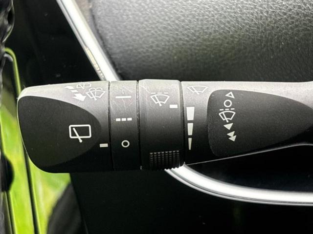 プリウス S 新品タイヤ/保証書/純正 SDナビ/トヨタセーフティセンス/ヘッドランプ LED/Bluetooth接続/ETC/EBD付ABS/横滑り防止装置/アイドリングストップ/フルセグTV/DVD DVD再生(17枚目)