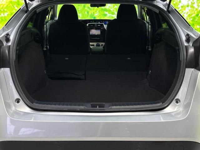 プリウス S 新品タイヤ/保証書/純正 SDナビ/トヨタセーフティセンス/ヘッドランプ LED/Bluetooth接続/ETC/EBD付ABS/横滑り防止装置/アイドリングストップ/フルセグTV/DVD DVD再生(19枚目)