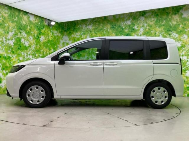 フリード AIR 保証書/純正 8インチ ナビ/ホンダセンシング/両側電動スライドドア/車線逸脱防止支援システム/登録済未使用車/ヘッドランプ LED/Bluetooth接続/EBD付ABS/ワンセグTV/禁煙車(2枚目)