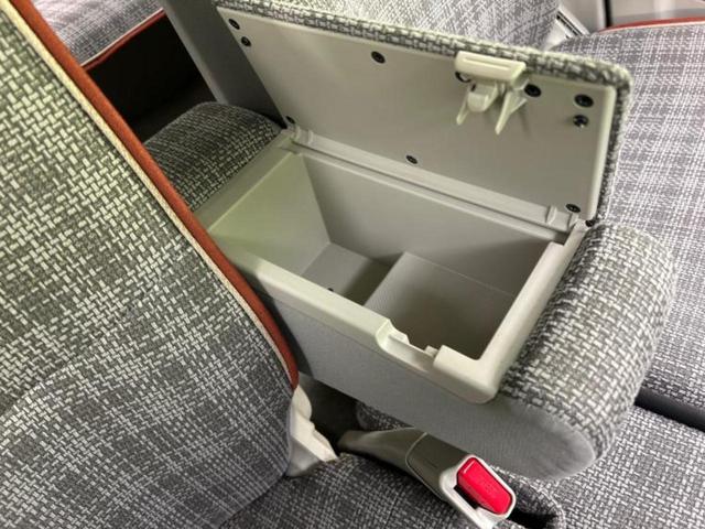 アルトラパン Ｓセレクション　新品タイヤ／純正　ＳＤナビ／レーダーブレーキサポート（スズキ）／シートヒーター　運転席／ヘッドランプ　ＨＩＤ／Ｂｌｕｅｔｏｏｔｈ接続／ＥＴＣ／横滑り防止装置／アイドリングストップ　禁煙車　盗難防止装置（31枚目）