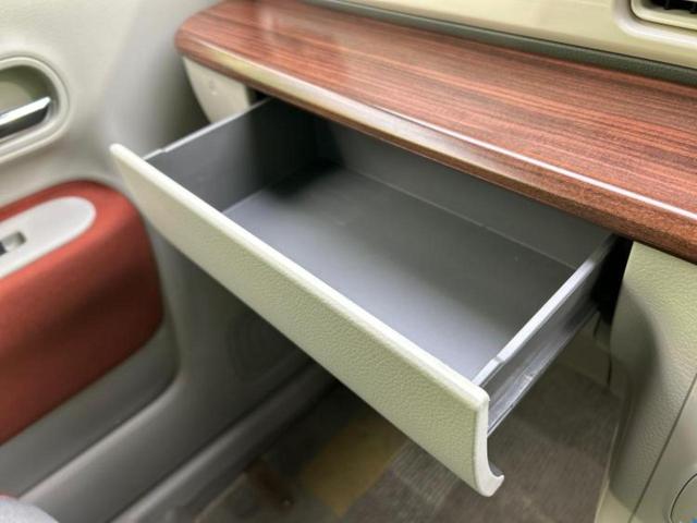 アルトラパン Ｓセレクション　新品タイヤ／純正　ＳＤナビ／レーダーブレーキサポート（スズキ）／シートヒーター　運転席／ヘッドランプ　ＨＩＤ／Ｂｌｕｅｔｏｏｔｈ接続／ＥＴＣ／横滑り防止装置／アイドリングストップ　禁煙車　盗難防止装置（40枚目）