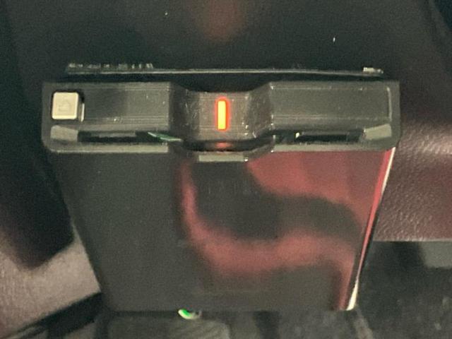 スイフトスポーツ スポーツ 新品タイヤ/保証書/社外 8インチ SDナビ/シートヒーター/ヘッドランプ LED/ETC/EBD付ABS/横滑り防止装置/フルセグTV/エアバッグ 運転席/エアバッグ 助手席 LEDヘッドランプ(24枚目)