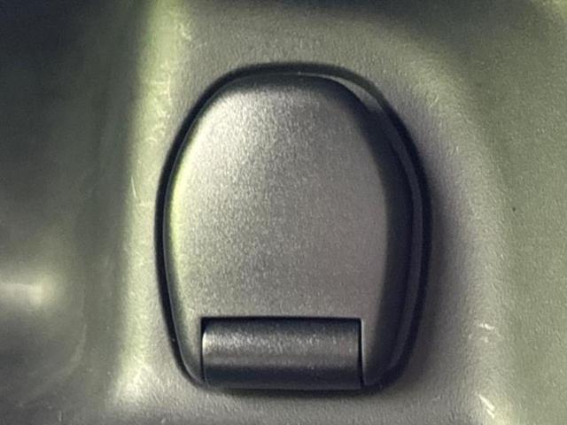 セレナ ハイウェイスタープロパイロットエディション　新品タイヤ／保証書／純正　９インチ　メモリーナビ／フリップダウンモニター　純正　１１インチ／エマージェンシーブレーキ／両側電動スライドドア／車線逸脱防止支援システム／ヘッドランプ　ＬＥＤ　バックカメラ（32枚目）