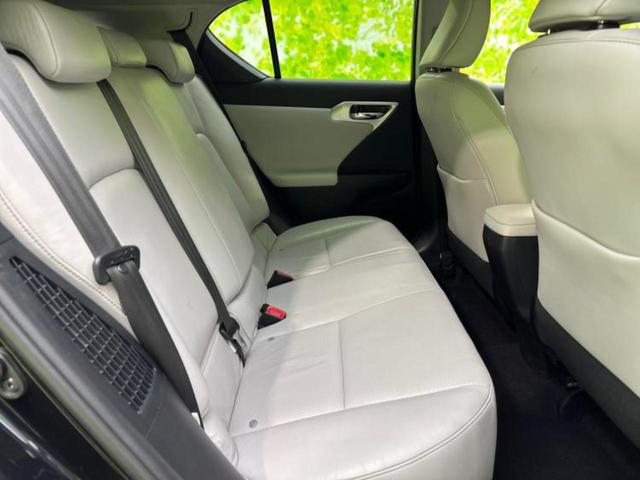 ＣＴ ＣＴ２００ｈバージョンＬ　新品タイヤ／サンルーフ／純正　ナビ／シートヒーター／シート　フルレザー／ドライブレコーダー　社外／ＥＴＣ／ＥＢＤ付ＡＢＳ／バックモニター／地上波デジタルチューナー／ＤＶＤ／エアバッグ　運転席　革シート（5枚目）