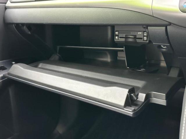 ＣＴ ＣＴ２００ｈバージョンＬ　新品タイヤ／サンルーフ／純正　ナビ／シートヒーター／シート　フルレザー／ドライブレコーダー　社外／ＥＴＣ／ＥＢＤ付ＡＢＳ／バックモニター／地上波デジタルチューナー／ＤＶＤ／エアバッグ　運転席　革シート（41枚目）