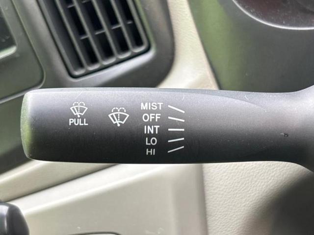 ミライース ＬスマートセレクションＳＡ　保証書／衝突安全装置／ＥＢＤ付ＡＢＳ／横滑り防止装置／アイドリングストップ／エアバッグ　運転席／エアバッグ　助手席／アルミホイール　社外　１４インチ／パワーウインドウ／キーレスエントリー（12枚目）