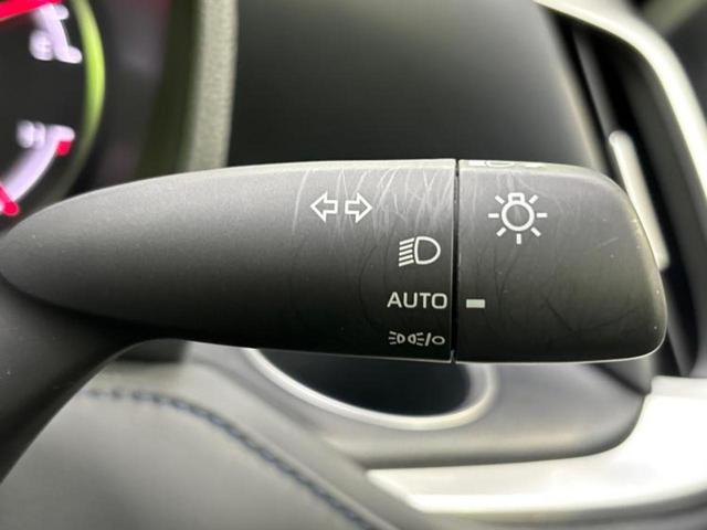 ヴォクシー S-Z 保証書/ディスプレイオーディオ+ナビ10.5インチ/フリップダウンモニター 純正 13.2インチ/トヨタセーフティセンス/両側電動スライドドア/シートヒーター 前席 衝突被害軽減システム バックカメラ(17枚目)