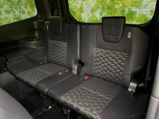 ヴォクシー S-Z 保証書/ディスプレイオーディオ+ナビ10.5インチ/フリップダウンモニター 純正 13.2インチ/トヨタセーフティセンス/両側電動スライドドア/シートヒーター 前席 衝突被害軽減システム バックカメラ(19枚目)