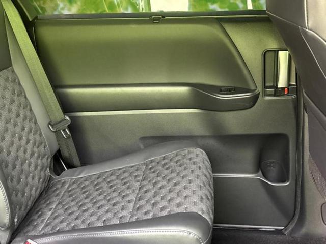 ヴォクシー S-Z 保証書/ディスプレイオーディオ+ナビ10.5インチ/フリップダウンモニター 純正 13.2インチ/トヨタセーフティセンス/両側電動スライドドア/シートヒーター 前席 衝突被害軽減システム バックカメラ(25枚目)