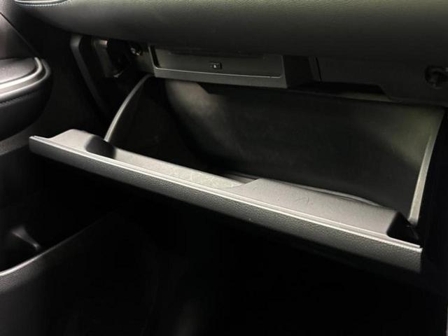 ヴォクシー S-Z 保証書/ディスプレイオーディオ+ナビ10.5インチ/フリップダウンモニター 純正 13.2インチ/トヨタセーフティセンス/両側電動スライドドア/シートヒーター 前席 衝突被害軽減システム バックカメラ(39枚目)