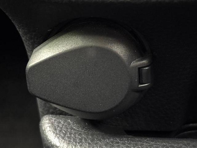 ヴォクシー S-Z 保証書/ディスプレイオーディオ+ナビ10.5インチ/フリップダウンモニター 純正 13.2インチ/トヨタセーフティセンス/両側電動スライドドア/シートヒーター 前席 衝突被害軽減システム バックカメラ(41枚目)