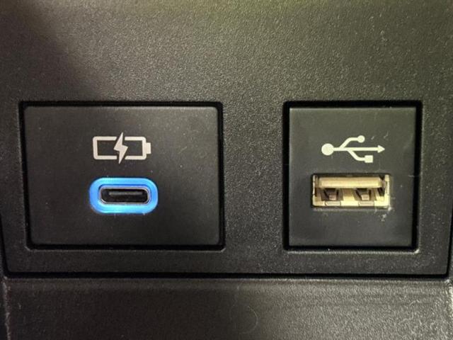 ヴォクシー S-Z 保証書/ディスプレイオーディオ+ナビ10.5インチ/フリップダウンモニター 純正 13.2インチ/トヨタセーフティセンス/両側電動スライドドア/シートヒーター 前席 衝突被害軽減システム バックカメラ(42枚目)