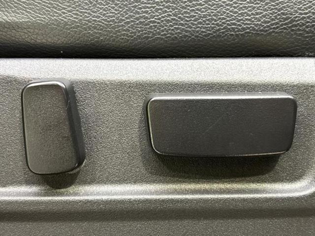 デリカD:5 4WDアーバンギアGパワーパッケージ 新品タイヤ/保証書/純正 10インチ SDナビ/フリップダウンモニター 純正 9インチ/衝突安全装置/両側電動スライドドア/シートヒーター/マルチアラウンドモニター/車線逸脱防止支援システム 革シート(28枚目)