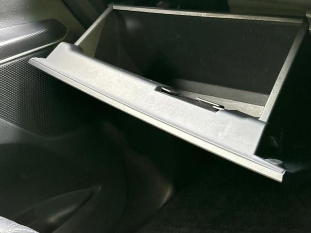 デリカD:5 4WDアーバンギアGパワーパッケージ 新品タイヤ/保証書/純正 10インチ SDナビ/フリップダウンモニター 純正 9インチ/衝突安全装置/両側電動スライドドア/シートヒーター/マルチアラウンドモニター/車線逸脱防止支援システム 革シート(43枚目)