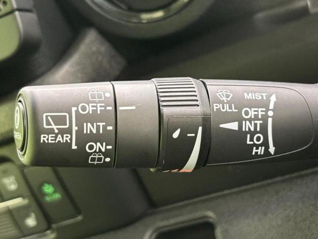 Ｎ－ＢＯＸカスタム ターボコーディネートスタイル２トーン　保証書／純正　９インチ　ナビ／ホンダセンシング／両側電動スライドドア／シートヒーター　前席／マルチビューカメラシステム／車線逸脱防止支援システム／登録済未使用車／ヘッドランプ　ＬＥＤ　禁煙車（17枚目）