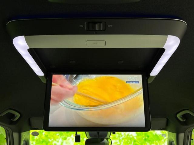 ステップワゴン ｅＨＥＶスパーダ　新品タイヤ／純正　１１インチ　メモリーナビ／フリップダウンモニター　純正　１５．６インチ／ホンダセンシング／両側電動スライドドア／シートヒーター　前席／マルチビューカメラシステム　衝突被害軽減システム（12枚目）