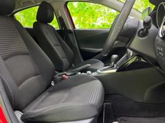「この車の写真をもっと見たい」「状態が気になる」「この装備はついている？」どんな小さな疑問でもお気軽にお問い合わせください！ 4