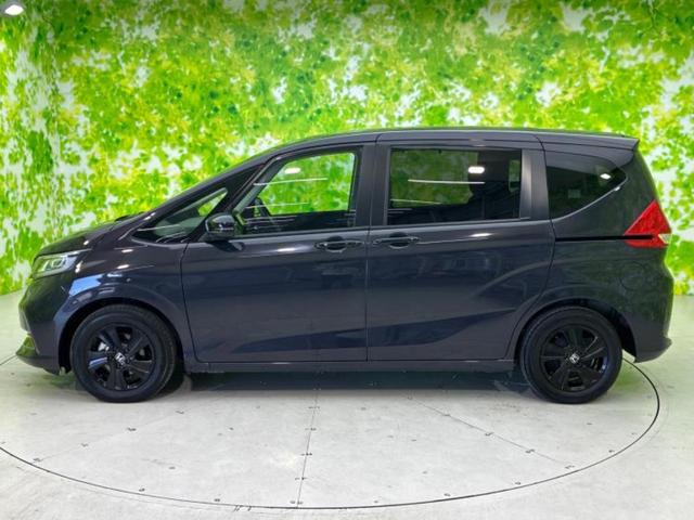 フリード Gブラックスタイル 新品タイヤ/保証書/純正 SDナビ/ホンダセンシング/両側電動スライドドア/シートヒーター/車線逸脱防止支援システム/ヘッドランプ LED/Bluetooth接続/ETC/横滑り防止装置 バックカメラ(2枚目)