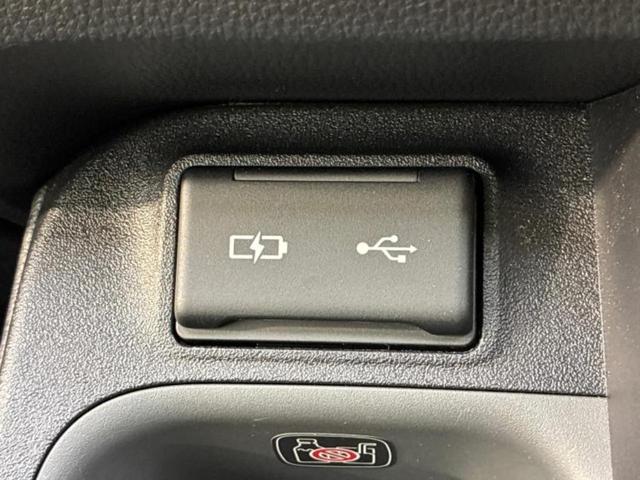 シエンタ 4WDハイブリッドZ ディスプレイオーディオ+ナビ10.5インチ/トヨタセーフティセンス/両側電動スライドドア/パノラミックビューモニター/車線逸脱防止支援システム/ヘッドランプ LED/USBジャック 全周囲カメラ(40枚目)