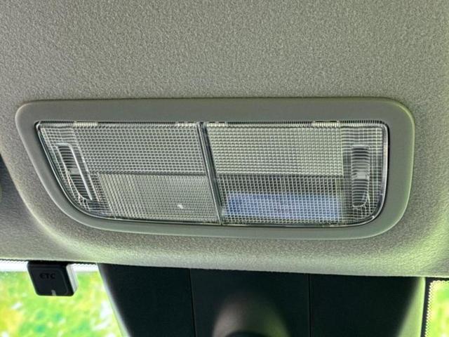 フィット ベーシック 新品タイヤ/社外 SDナビ/衝突安全装置/車線逸脱防止支援システム/Bluetooth接続/ETC/EBD付ABS/横滑り防止装置/クルーズコントロール/バックモニター/エアバッグ 運転席(30枚目)