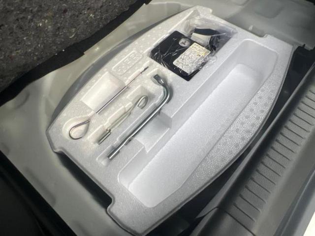 スイフトスポーツ スポーツ 新品タイヤ/純正 8インチ SDナビ/シートヒーター/ドライブレコーダー 社外/ヘッドランプ LED/Bluetooth接続/ETC/EBD付ABS/横滑り防止装置/バックモニター/フルセグTV(26枚目)