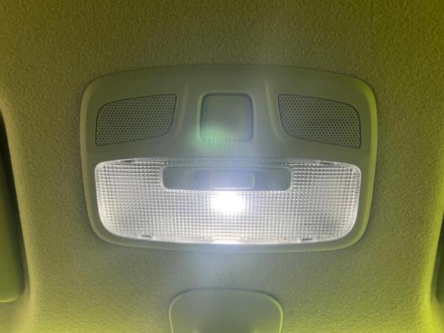 スイフトスポーツ スポーツ 新品タイヤ/純正 8インチ SDナビ/シートヒーター/ドライブレコーダー 社外/ヘッドランプ LED/Bluetooth接続/ETC/EBD付ABS/横滑り防止装置/バックモニター/フルセグTV(48枚目)