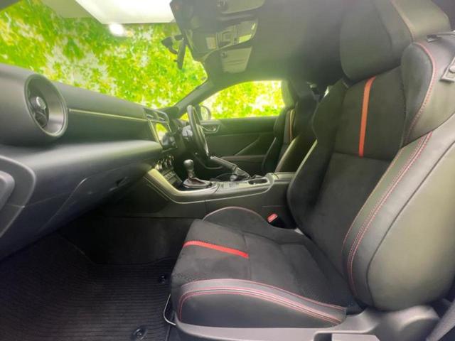 ＢＲＺ Ｓ　保証書／純正　９インチ　ＳＤナビ／アイサイト／シートヒーター／シート　ハーフレザー／ヘッドランプ　ＬＥＤ／Ｂｌｕｅｔｏｏｔｈ接続／ＥＴＣ／クルーズコントロール／バックモニター／フルセグＴＶ／ＤＶＤ（6枚目）