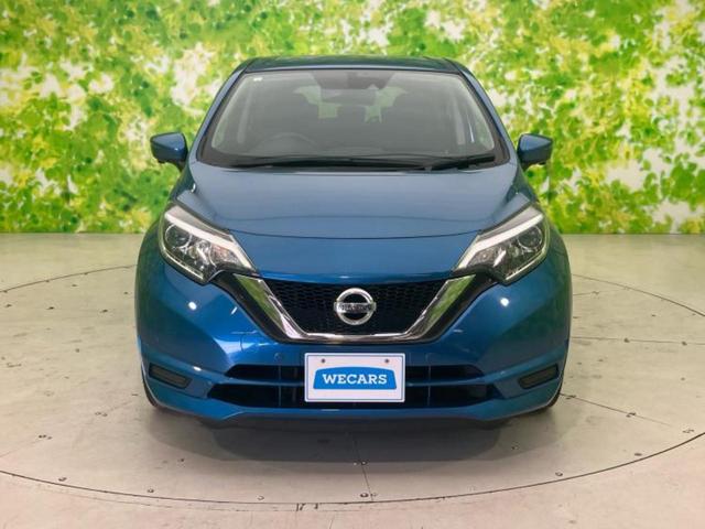 ノート Ｘ　新品タイヤ／純正　メモリーナビ／インテリジェントルームミラー／エマージェンシーブレーキ／車線逸脱防止支援システム／Ｂｌｕｅｔｏｏｔｈ接続／ＥＴＣ／アイドリングストップ／フルセグＴＶ　ワンオーナー（52枚目）