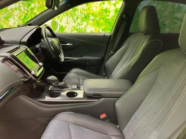 クラウンハイブリッド RSアドバンス 純正 8インチ ナビ/トヨタセーフティセンス/シートヒーター 前席/車線逸脱防止支援システム/シート ハーフレザー/ヘッドランプ LED/USBジャック/Bluetooth接続/ETC ローダウン(6枚目)