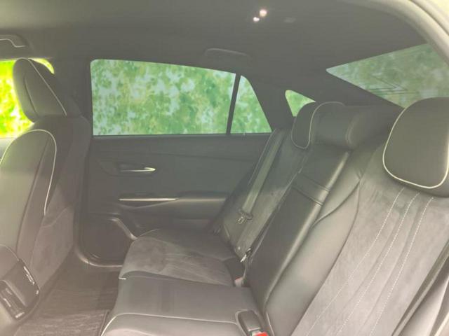 クラウンハイブリッド RSアドバンス 純正 8インチ ナビ/トヨタセーフティセンス/シートヒーター 前席/車線逸脱防止支援システム/シート ハーフレザー/ヘッドランプ LED/USBジャック/Bluetooth接続/ETC ローダウン(7枚目)