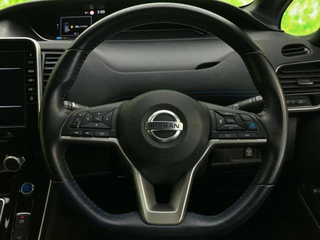 セレナ eパワーオーテックセーフティパッケージ オーテックエアロ/純正 10インチ SDナビ/フリップダウンモニター 純正 11インチ/エマージェンシーブレーキ/両側電動スライドドア/アラウンドビューモニター/車線逸脱防止支援システム 全周囲カメラ(11枚目)