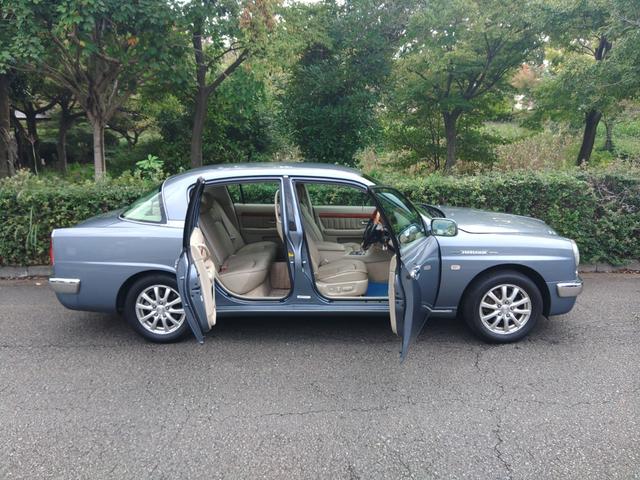 オリジン ベースグレード 1000台限定車 観音開きドア レザーシート シートヒーター ナビ テレビ バックカメラ リモコンドアミラー パワアーウィンドゥ 初代クラウン オマージュ レトロ クラシック カスタム(6枚目)