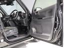 運転席・助手席ドアは開口範囲が広く、とても乗りやすいですよ！収納スペースもあります！