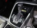 操作性の良いストレートタイプのシフト♪パーキングブレーキは電動式です!信号待ちなどの停止中、ブレーキを踏み続ける必要のないオートブレーキホールド機能もあります!疲労軽減になりますね♪