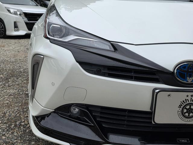 プリウス Ａツーリングセレクション　ユーザー様買取車　ＴＲＤフルエアロ　純正ナビ　Ｂカメラ　ＤＴＶ　トヨタセーフティーセンス　シートヒーター　置くだけ充電　黒合皮シート　ＥＴＣ　パワーシート　プッシュスタート　ワンオーナー（22枚目）