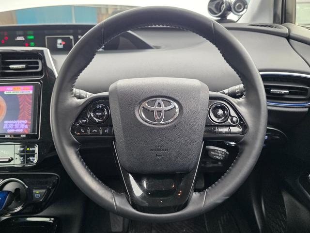 プリウス Ａツーリングセレクション　ユーザー様買取車　ＴＲＤフルエアロ　純正ナビ　Ｂカメラ　ＤＴＶ　トヨタセーフティーセンス　シートヒーター　置くだけ充電　黒合皮シート　ＥＴＣ　パワーシート　プッシュスタート　ワンオーナー（33枚目）