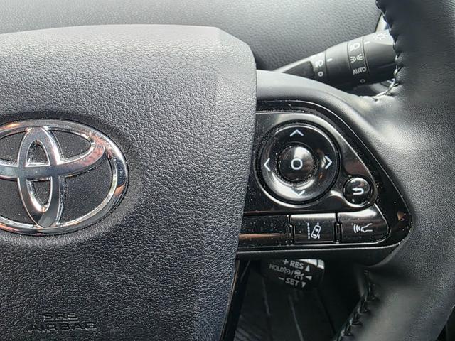 プリウス Ａツーリングセレクション　ユーザー様買取車　ＴＲＤフルエアロ　純正ナビ　Ｂカメラ　ＤＴＶ　トヨタセーフティーセンス　シートヒーター　置くだけ充電　黒合皮シート　ＥＴＣ　パワーシート　プッシュスタート　ワンオーナー（36枚目）