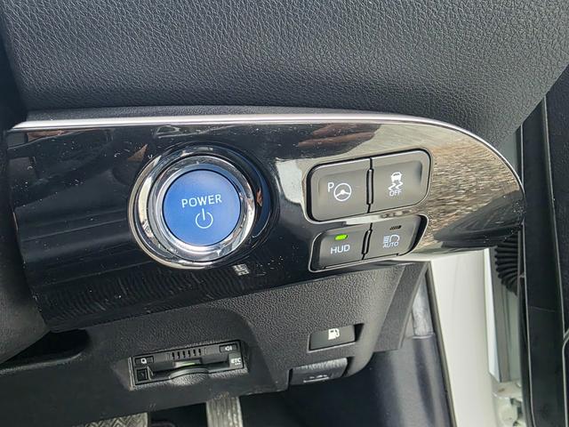 プリウス Ａツーリングセレクション　ユーザー様買取車　ＴＲＤフルエアロ　純正ナビ　Ｂカメラ　ＤＴＶ　トヨタセーフティーセンス　シートヒーター　置くだけ充電　黒合皮シート　ＥＴＣ　パワーシート　プッシュスタート　ワンオーナー（40枚目）