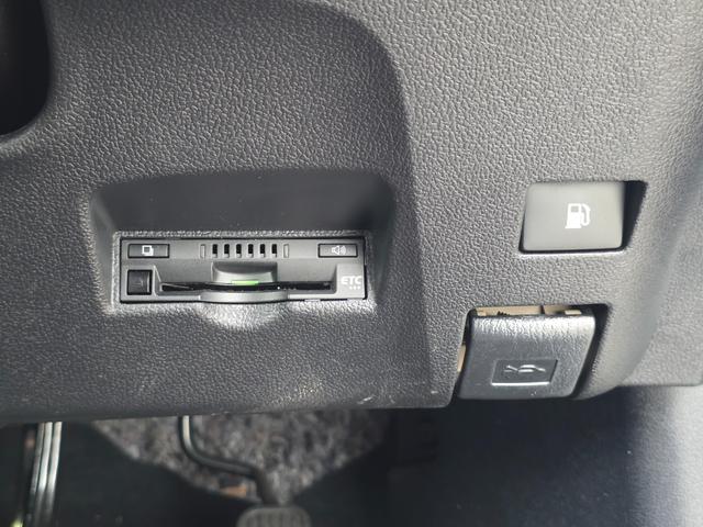 プリウス Ａツーリングセレクション　ユーザー様買取車　ＴＲＤフルエアロ　純正ナビ　Ｂカメラ　ＤＴＶ　トヨタセーフティーセンス　シートヒーター　置くだけ充電　黒合皮シート　ＥＴＣ　パワーシート　プッシュスタート　ワンオーナー（42枚目）