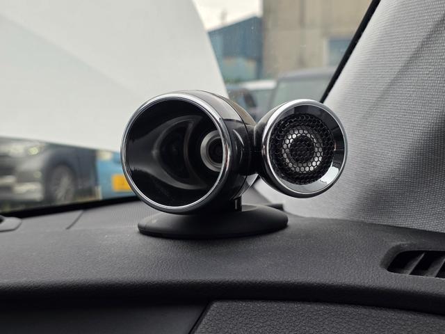 プリウス Ａツーリングセレクション　ユーザー様買取車　ＴＲＤフルエアロ　純正ナビ　Ｂカメラ　ＤＴＶ　トヨタセーフティーセンス　シートヒーター　置くだけ充電　黒合皮シート　ＥＴＣ　パワーシート　プッシュスタート　ワンオーナー（43枚目）