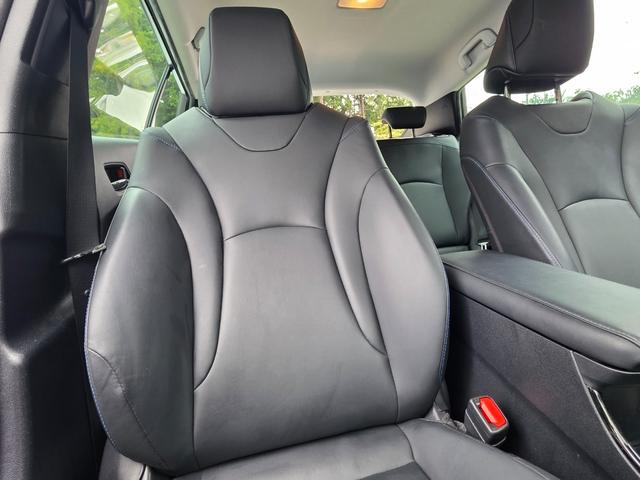 プリウス Ａツーリングセレクション　ユーザー様買取車　ＴＲＤフルエアロ　純正ナビ　Ｂカメラ　ＤＴＶ　トヨタセーフティーセンス　シートヒーター　置くだけ充電　黒合皮シート　ＥＴＣ　パワーシート　プッシュスタート　ワンオーナー（49枚目）