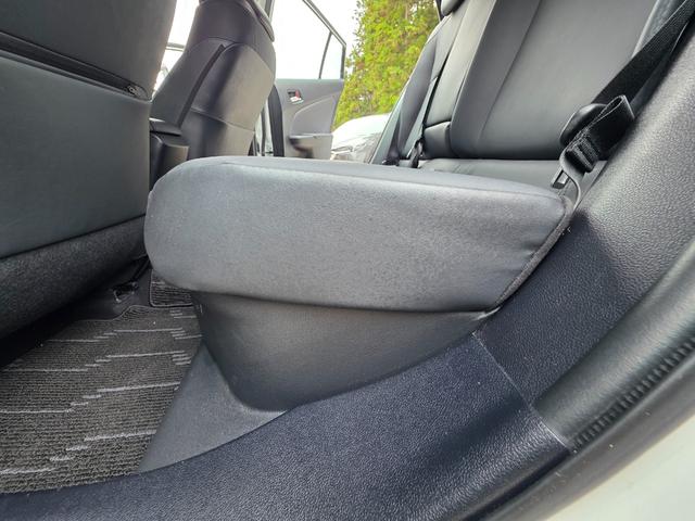 プリウス Ａツーリングセレクション　ユーザー様買取車　ＴＲＤフルエアロ　純正ナビ　Ｂカメラ　ＤＴＶ　トヨタセーフティーセンス　シートヒーター　置くだけ充電　黒合皮シート　ＥＴＣ　パワーシート　プッシュスタート　ワンオーナー（59枚目）